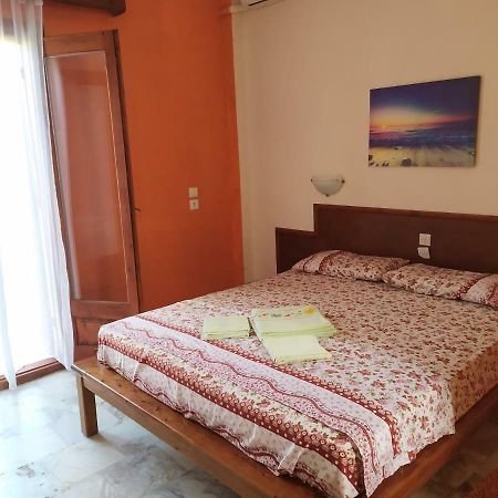 Apartment Victoria Agios Georgios  Buitenkant foto