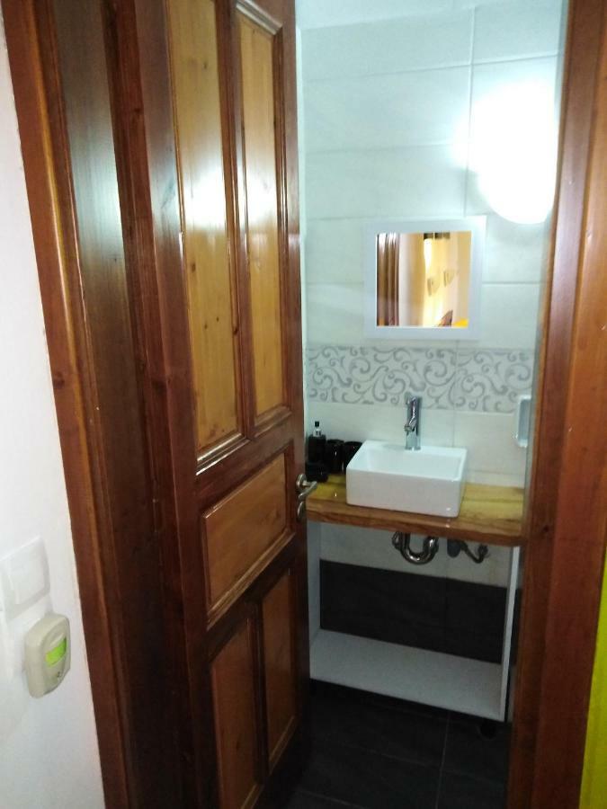 Apartment Victoria Agios Georgios  Buitenkant foto