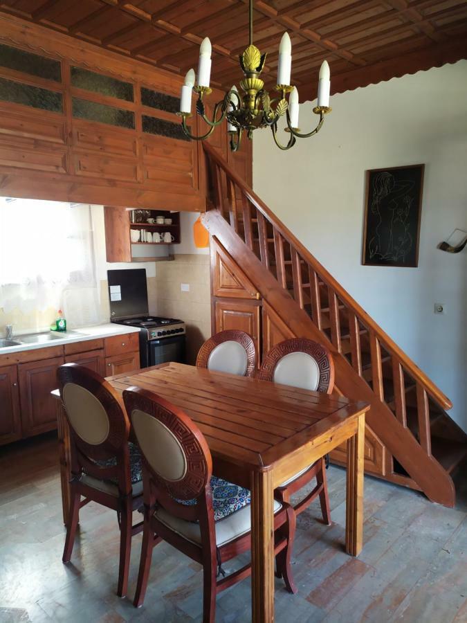 Apartment Victoria Agios Georgios  Buitenkant foto