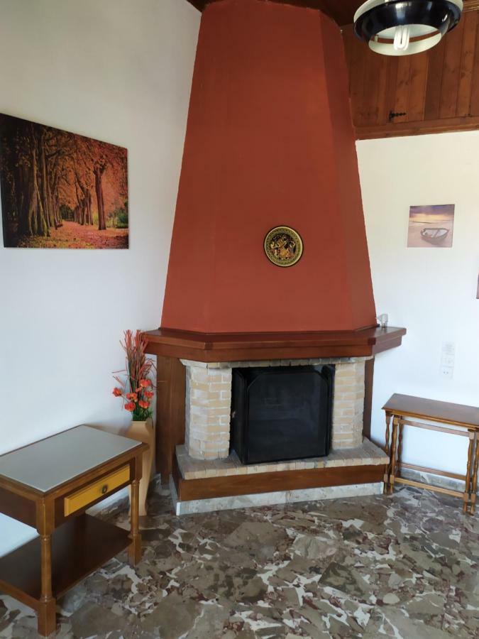Apartment Victoria Agios Georgios  Buitenkant foto